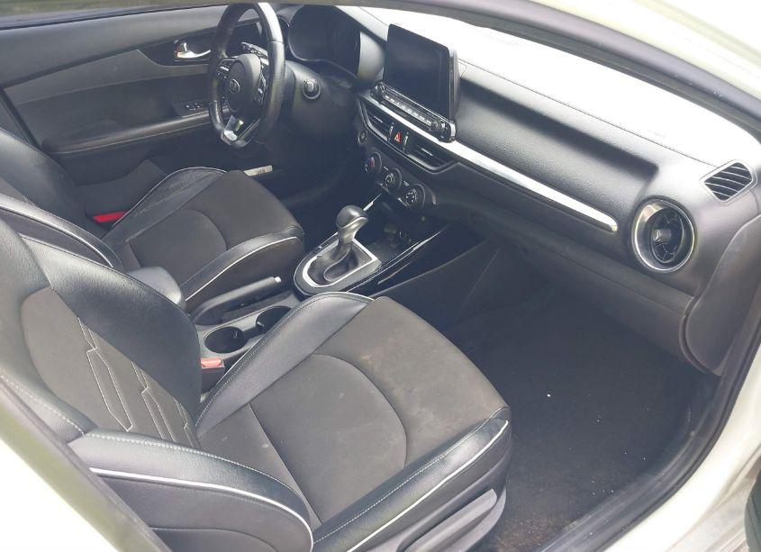 Photo 5 of 2021 Kia Forte GT-LINE (VIN 3KPF34AD5ME289562)