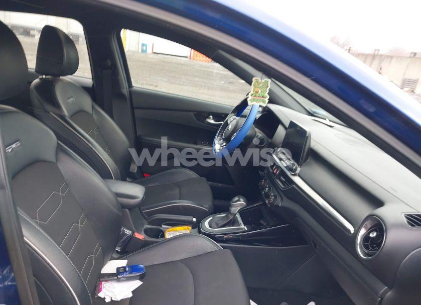 Photo 5 of 2021 Kia Forte GT-LINE (VIN 3KPF34AD5ME298021)