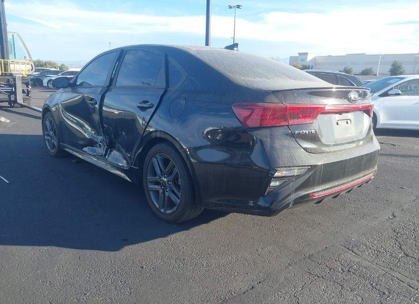 Photo 3 of 2021 Kia Forte GT-LINE (VIN 3KPF34AD5ME413328)