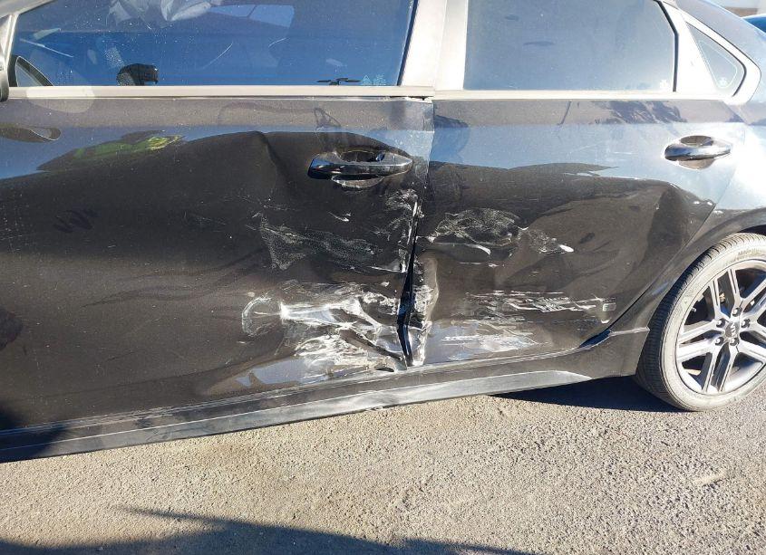 Photo 6 of 2021 Kia Forte GT-LINE (VIN 3KPF34AD5ME413328)