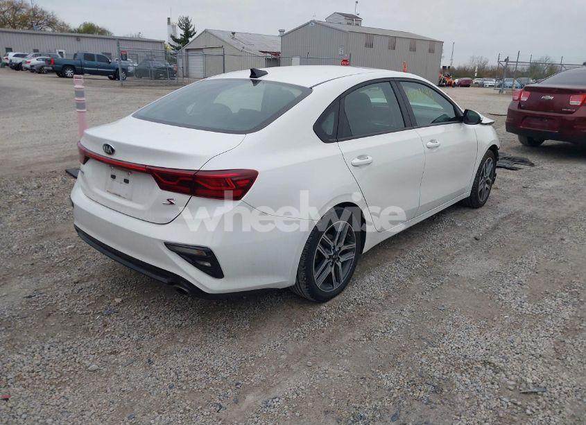 Photo 4 of 2019 Kia Forte S (VIN 3KPF34AD6KE066637)