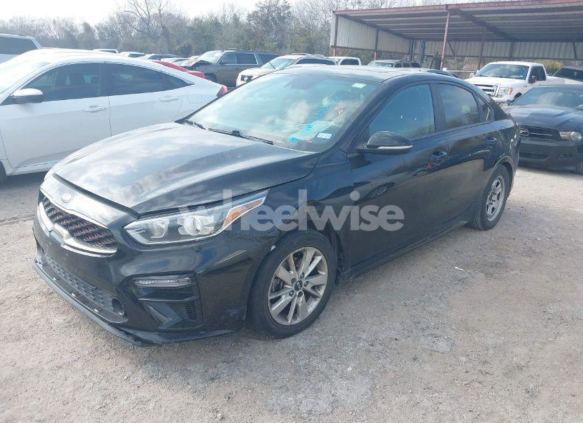 Photo 2 of 2020 Kia Forte GT-LINE (VIN 3KPF34AD6LE140317)