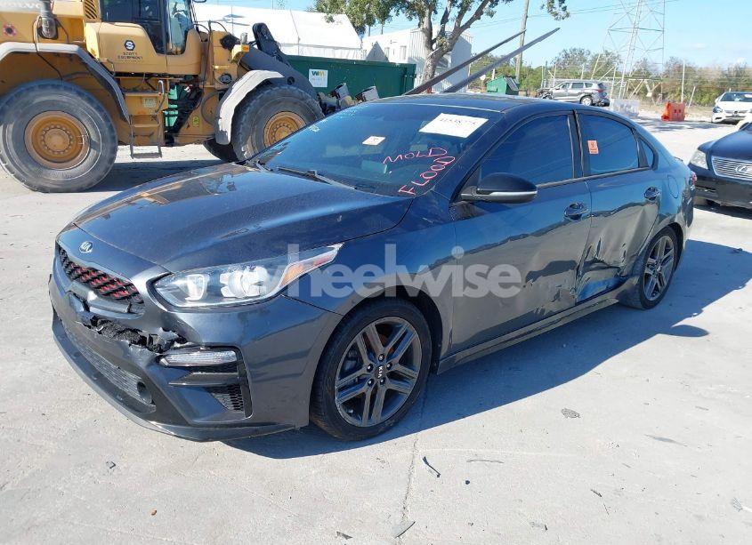 Photo 2 of 2020 Kia Forte GT-LINE (VIN 3KPF34AD6LE204243)