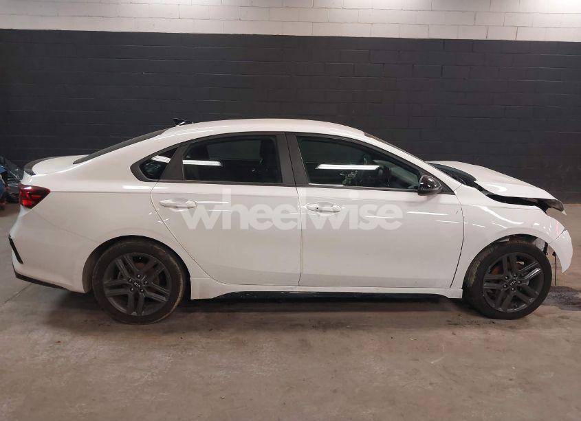 Photo 14 of 2021 Kia Forte GT-LINE (VIN 3KPF34AD6ME351275)