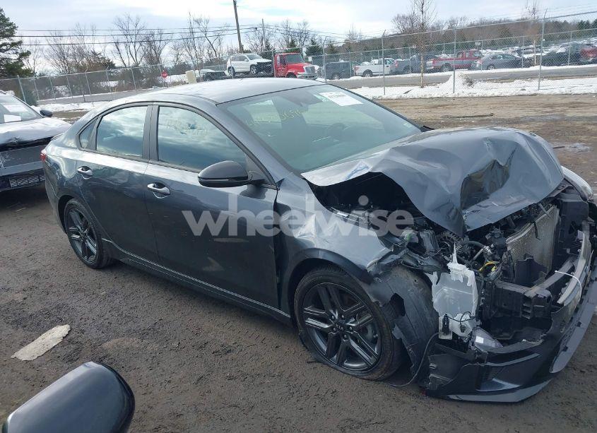 Photo 13 of 2021 Kia Forte GT-LINE (VIN 3KPF34AD6ME365063)