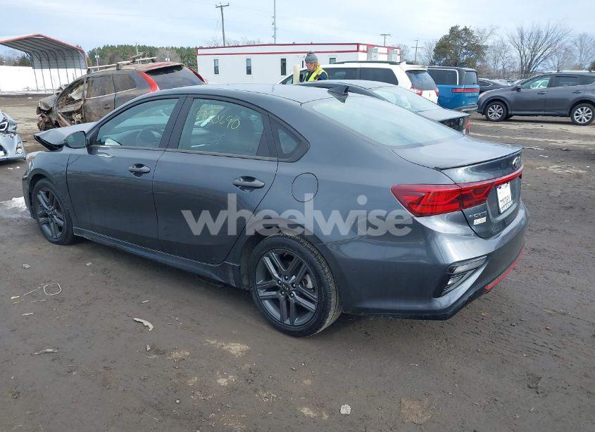 Photo 3 of 2021 Kia Forte GT-LINE (VIN 3KPF34AD6ME365063)