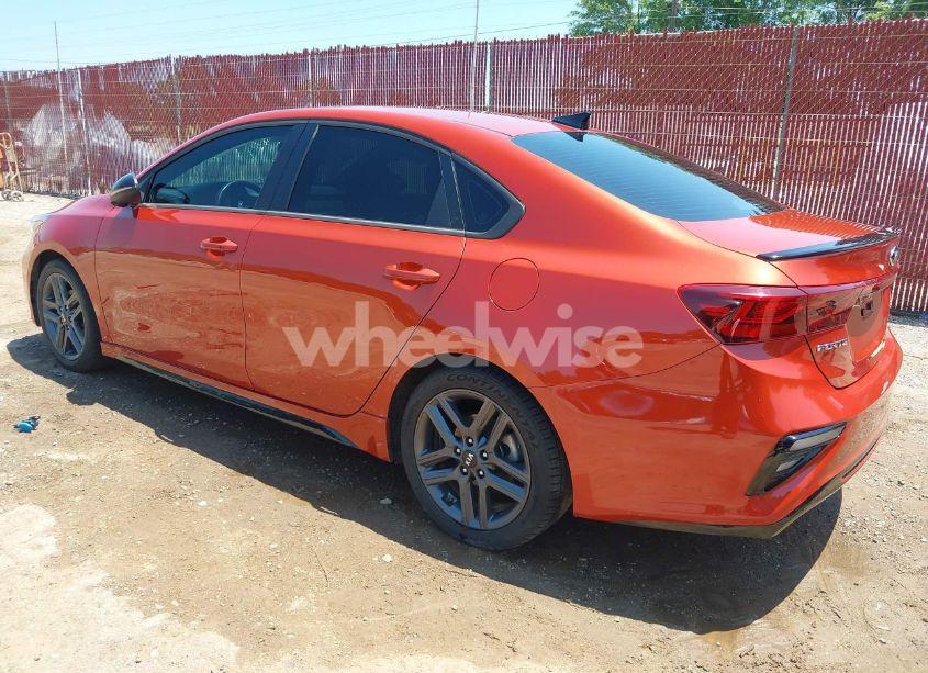 Photo 3 of 2021 Kia Forte GT-LINE (VIN 3KPF34AD6ME375530)