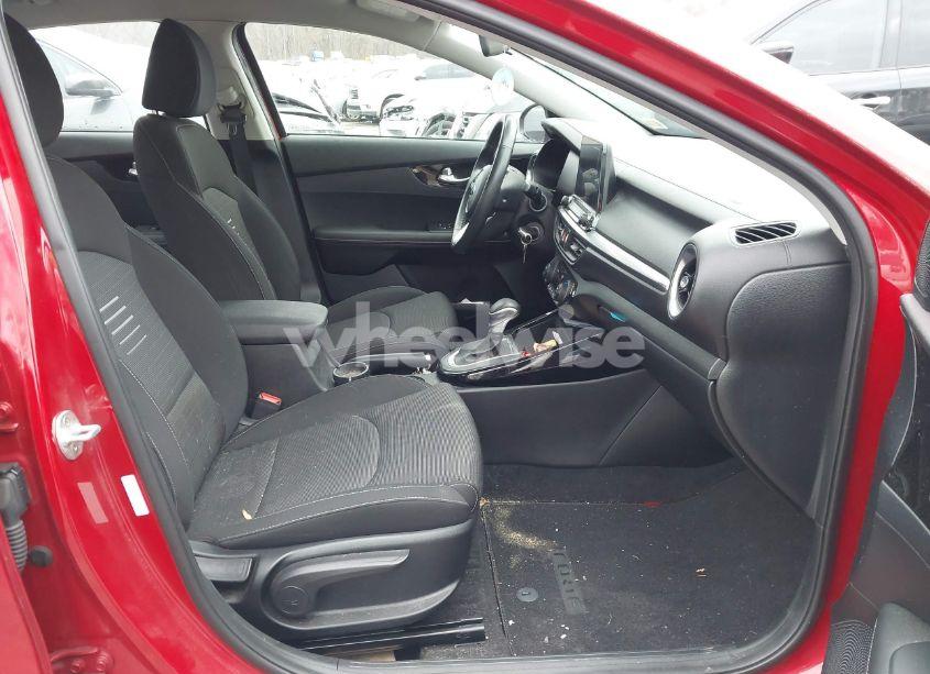 Photo 5 of 2019 Kia Forte S (VIN 3KPF34AD7KE045666)