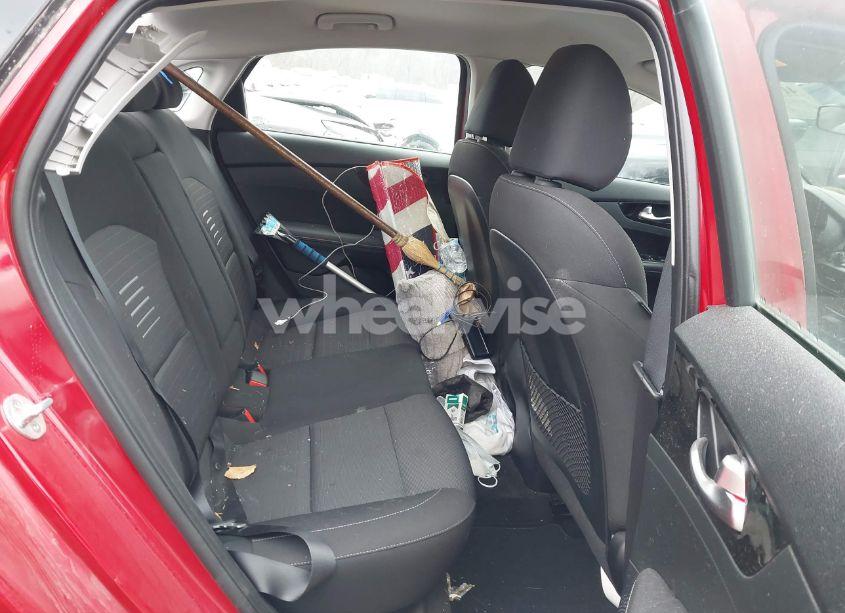 Photo 8 of 2019 Kia Forte S (VIN 3KPF34AD7KE045666)