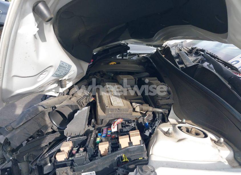 Photo 10 of 2019 Kia Forte S (VIN 3KPF34AD7KE067344)