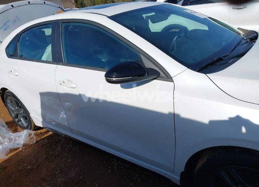 Photo 14 of 2021 Kia Forte GT-LINE (VIN 3KPF34AD7ME402752)