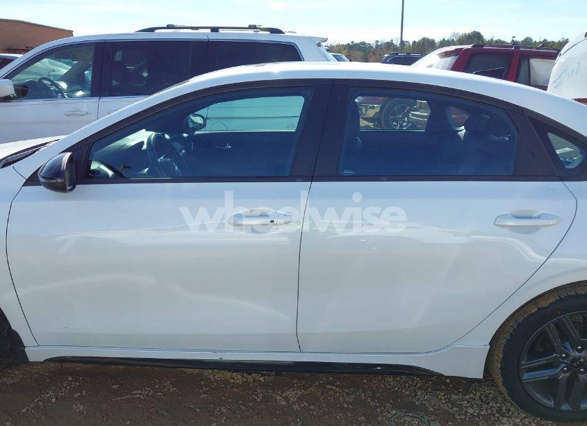 Photo 15 of 2021 Kia Forte GT-LINE (VIN 3KPF34AD7ME402752)