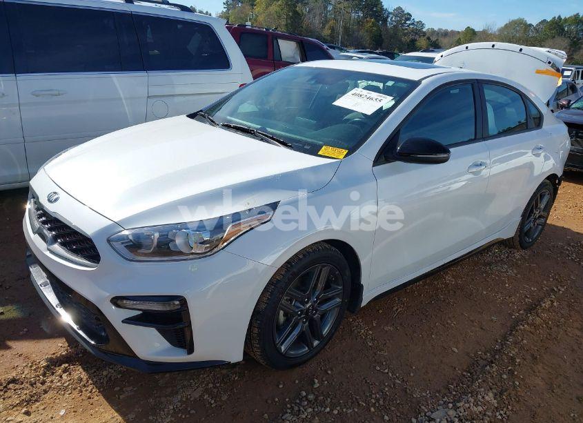 Photo 2 of 2021 Kia Forte GT-LINE (VIN 3KPF34AD7ME402752)
