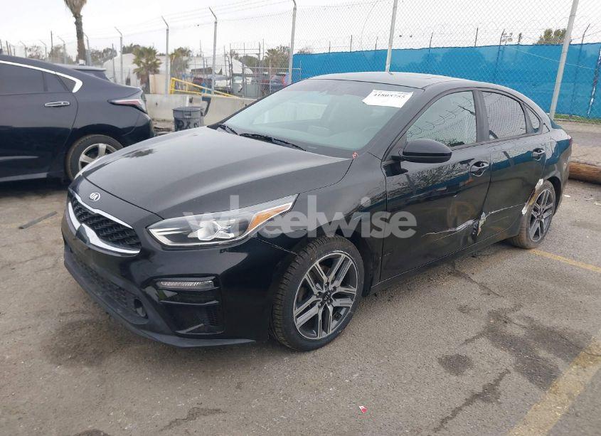 Photo 2 of 2019 Kia Forte S (VIN 3KPF34AD8KE012238)