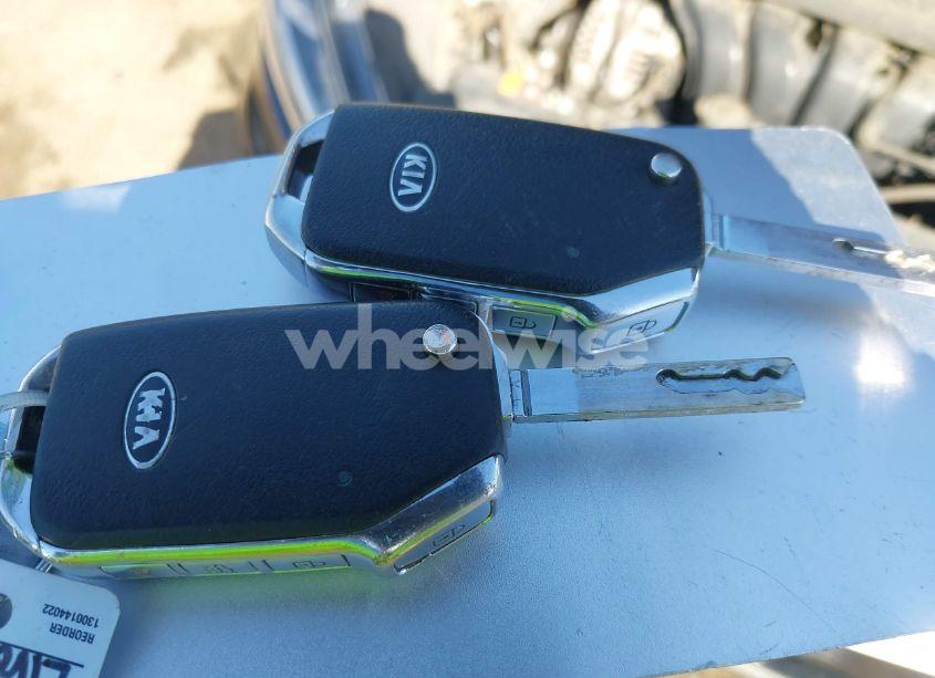 Photo 11 of 2019 Kia Forte S (VIN 3KPF34AD8KE024325)