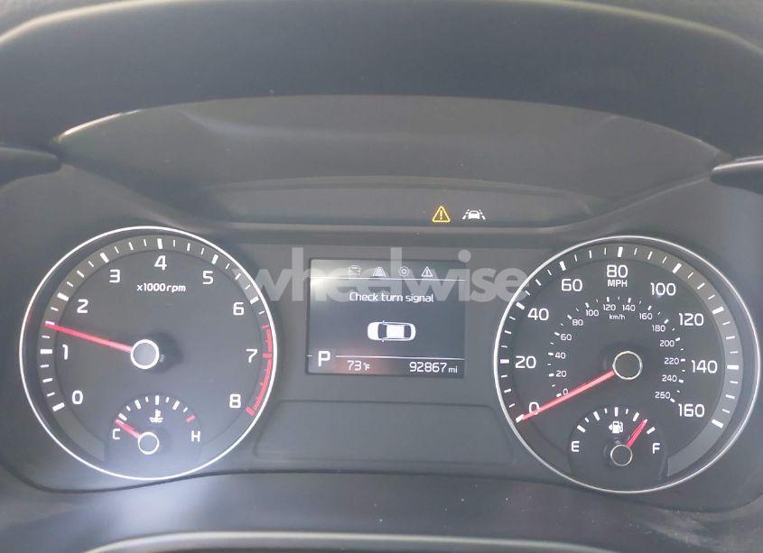 Photo 7 of 2019 Kia Forte S (VIN 3KPF34AD8KE024325)