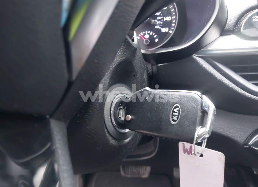 Photo 11 of 2019 Kia Forte S (VIN 3KPF34AD8KE047345)