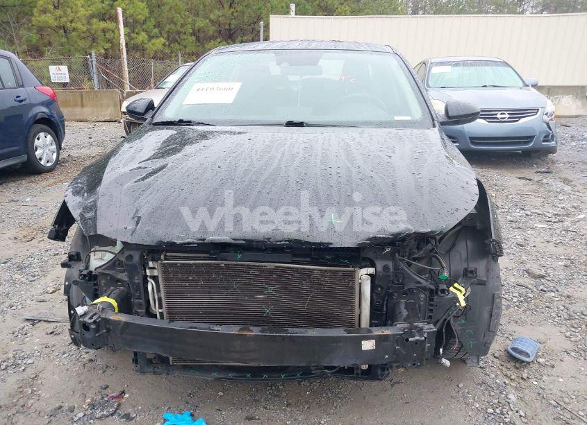 Photo 6 of 2019 Kia Forte S (VIN 3KPF34AD8KE047345)