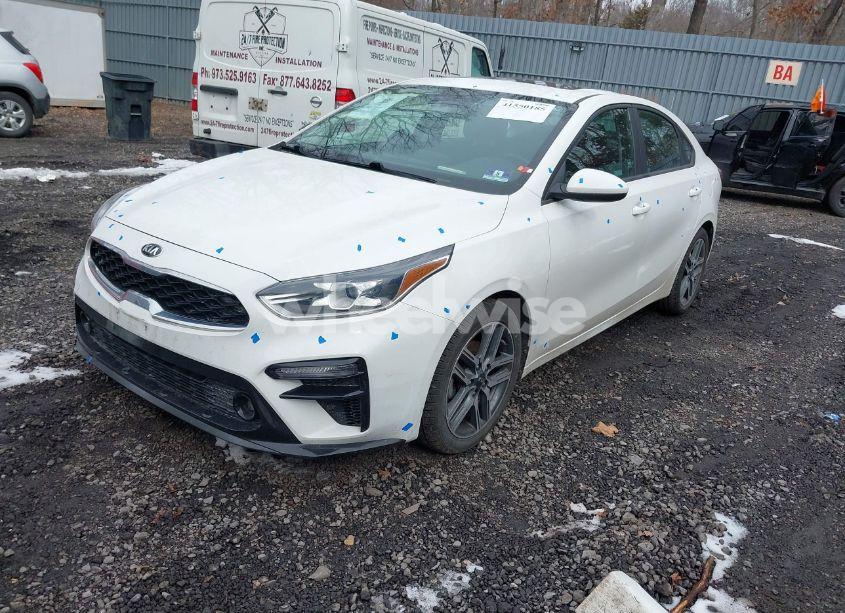 Photo 2 of 2019 Kia Forte S (VIN 3KPF34AD8KE063173)