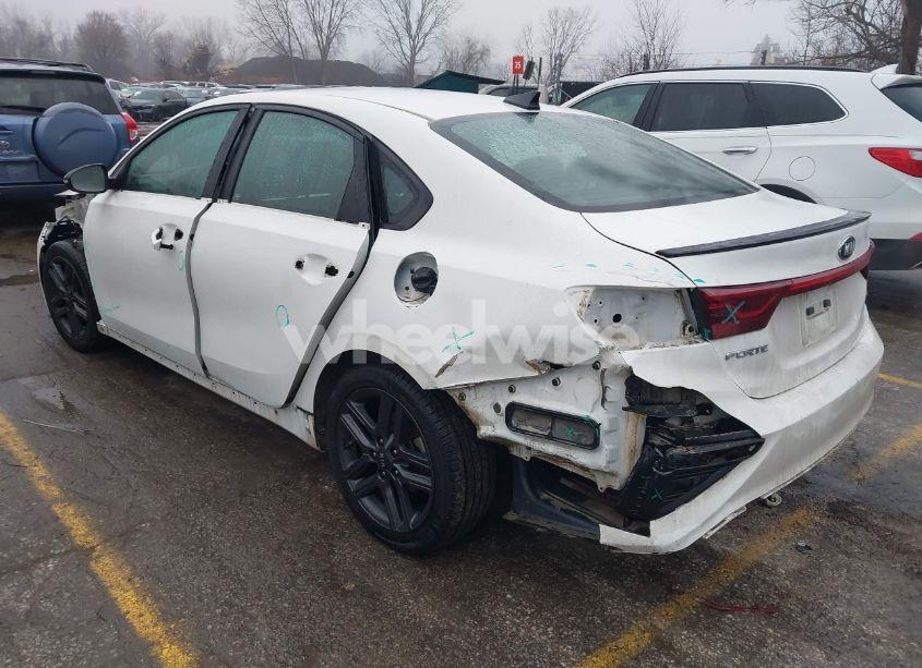 Photo 3 of 2020 Kia Forte GT-LINE (VIN 3KPF34AD8LE139217)