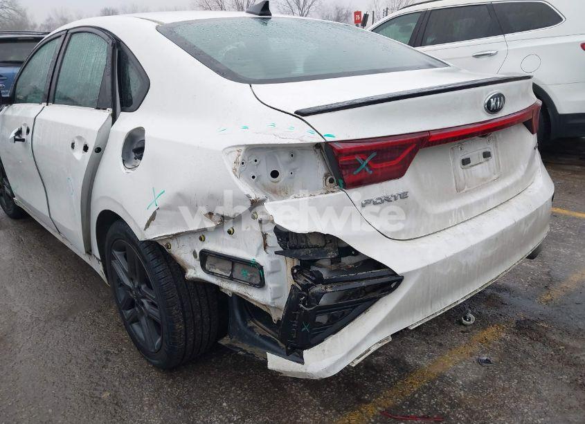 Photo 6 of 2020 Kia Forte GT-LINE (VIN 3KPF34AD8LE139217)