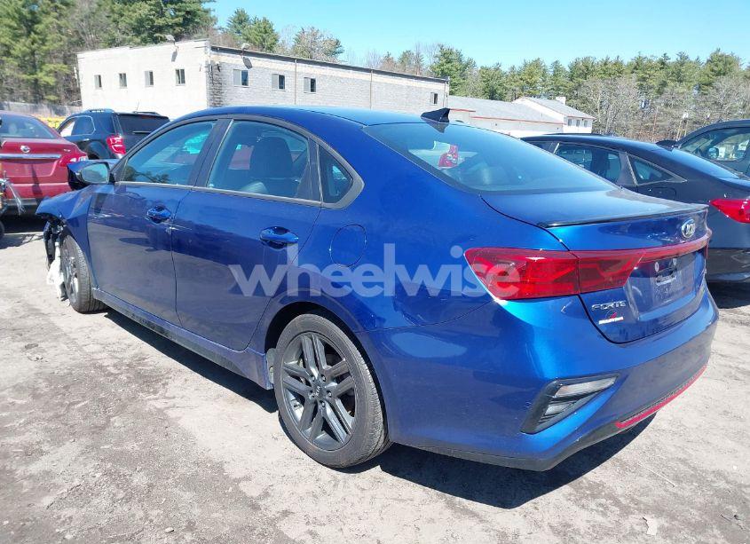 Photo 3 of 2020 Kia Forte GT-LINE (VIN 3KPF34AD8LE190300)