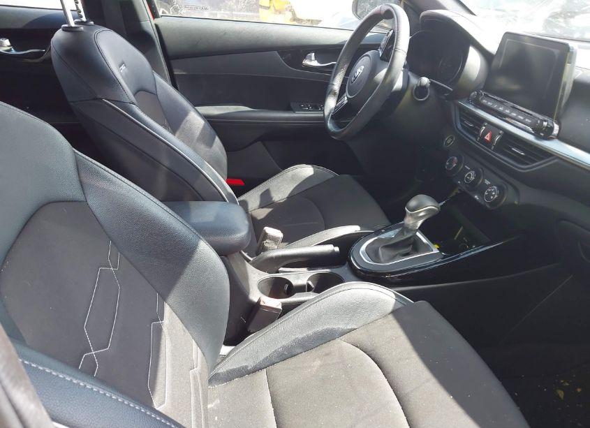 Photo 5 of 2020 Kia Forte GT-LINE (VIN 3KPF34AD8LE232870)