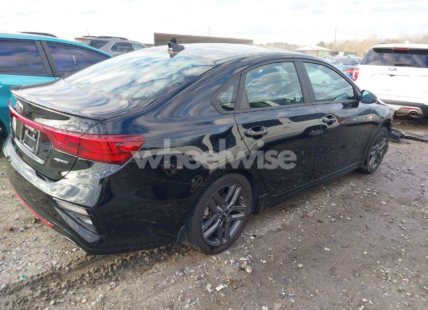 Photo 4 of 2021 Kia Forte GT-LINE (VIN 3KPF34AD8ME321064)