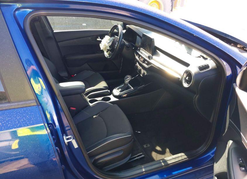 Photo 5 of 2021 Kia Forte GT-LINE (VIN 3KPF34AD8ME355263)