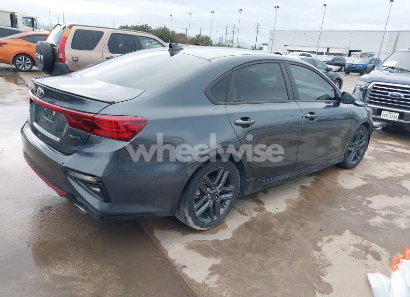 Photo 4 of 2021 Kia Forte GT-LINE (VIN 3KPF34AD8ME378302)