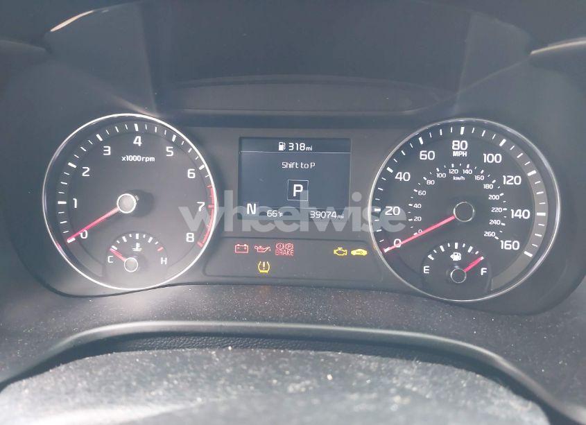 Photo 7 of 2021 Kia Forte GT-LINE (VIN 3KPF34AD8ME378302)