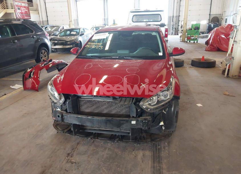 Photo 13 of 2019 Kia Forte S (VIN 3KPF34AD9KE013656)