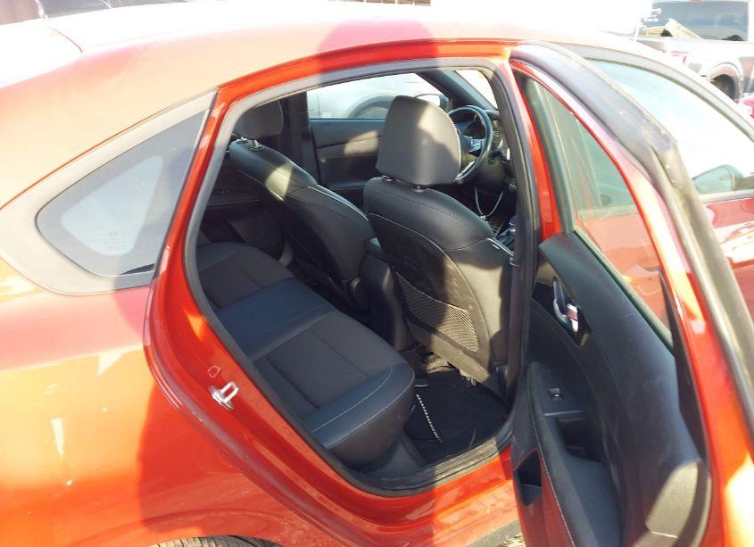 Photo 8 of 2020 Kia Forte GT-LINE (VIN 3KPF34AD9LE198633)