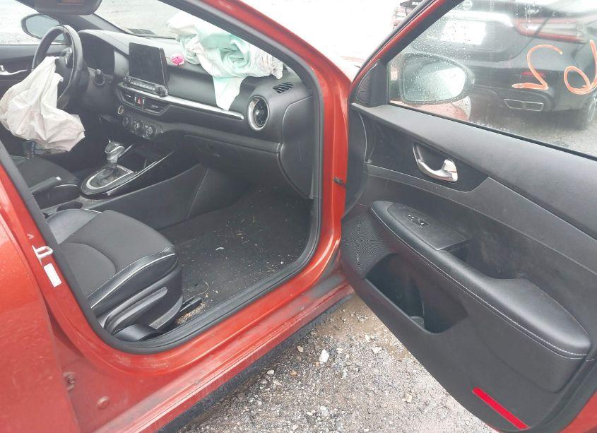 Photo 5 of 2021 Kia Forte GT-LINE (VIN 3KPF34AD9ME289404)