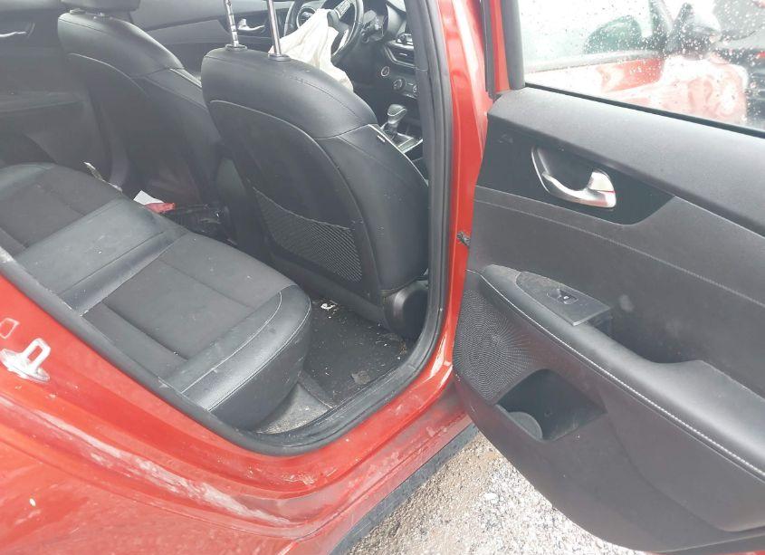 Photo 8 of 2021 Kia Forte GT-LINE (VIN 3KPF34AD9ME289404)