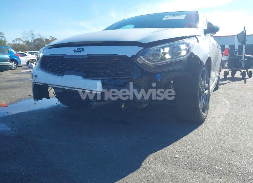 Photo 6 of 2021 Kia Forte GT-LINE (VIN 3KPF34AD9ME384321)