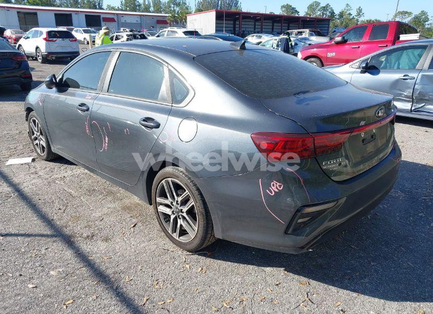 Photo 3 of 2019 Kia Forte S (VIN 3KPF34ADXKE016405)
