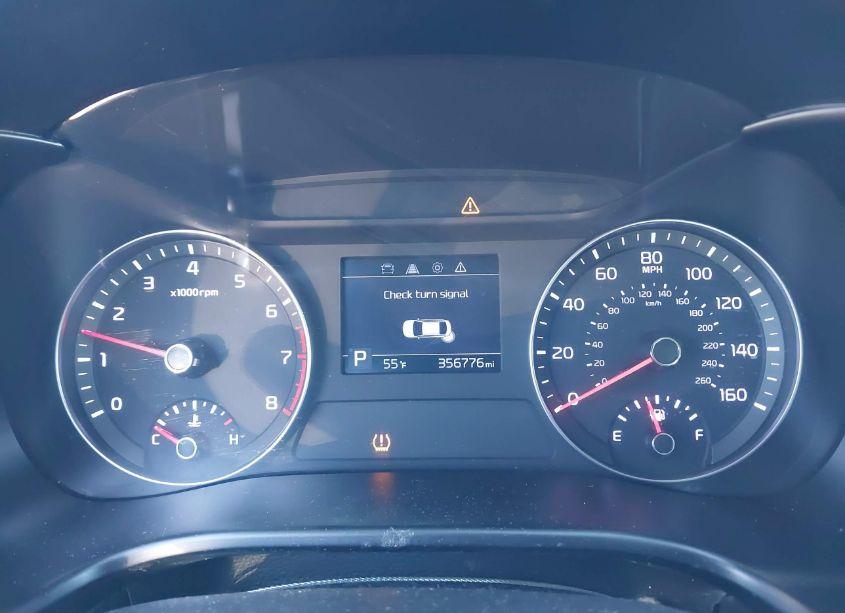 Photo 7 of 2019 Kia Forte S (VIN 3KPF34ADXKE018915)