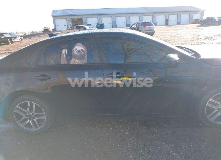 Photo 13 of 2019 Kia Forte S (VIN 3KPF34ADXKE067614)