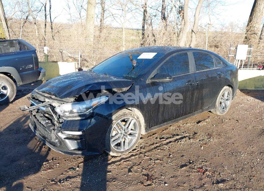 Photo 2 of 2019 Kia Forte S (VIN 3KPF34ADXKE067614)