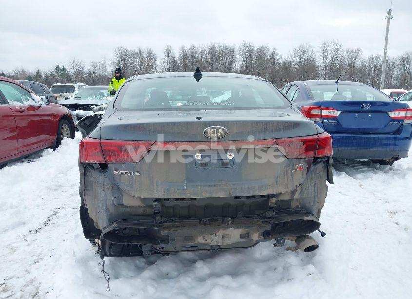 Photo 16 of 2019 Kia Forte S (VIN 3KPF34ADXKE079178)