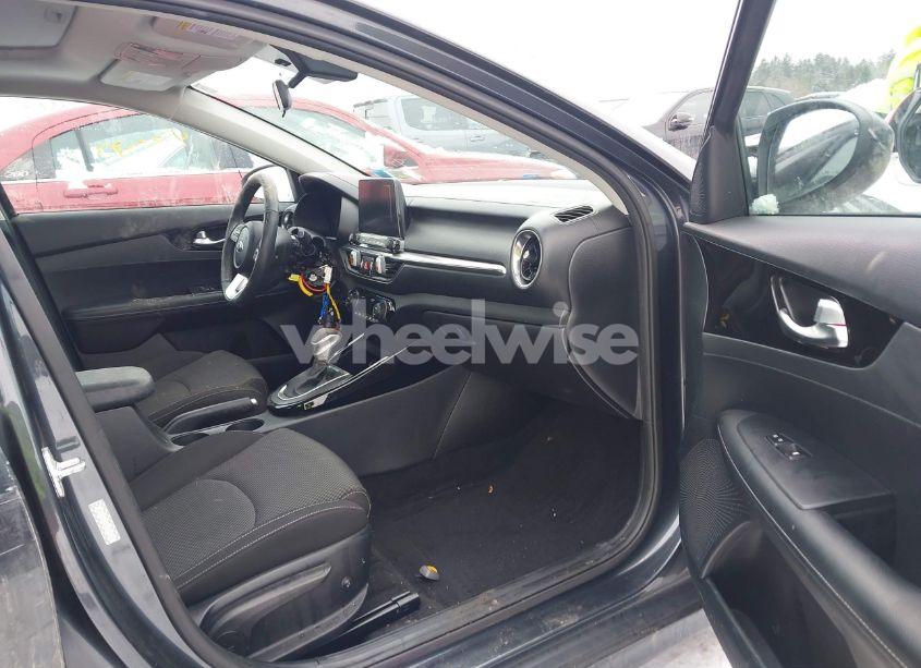 Photo 5 of 2019 Kia Forte S (VIN 3KPF34ADXKE079178)