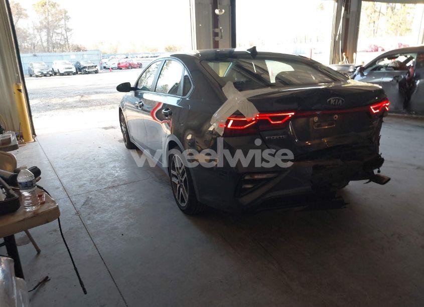 Photo 3 of 2019 Kia Forte (VIN 3KPF34ADXKE114320)