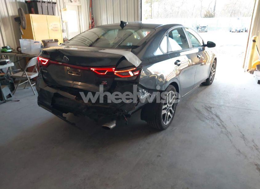 Photo 4 of 2019 Kia Forte (VIN 3KPF34ADXKE114320)