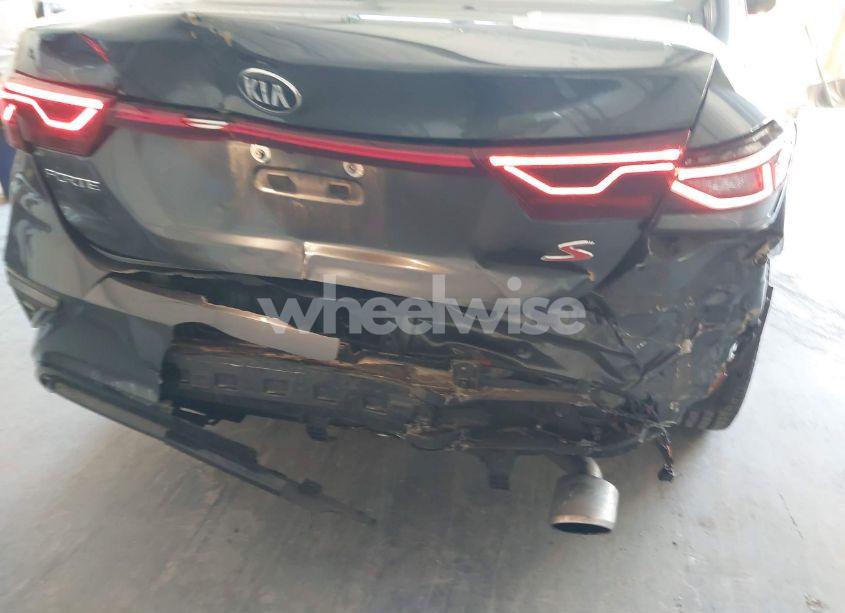 Photo 6 of 2019 Kia Forte (VIN 3KPF34ADXKE114320)