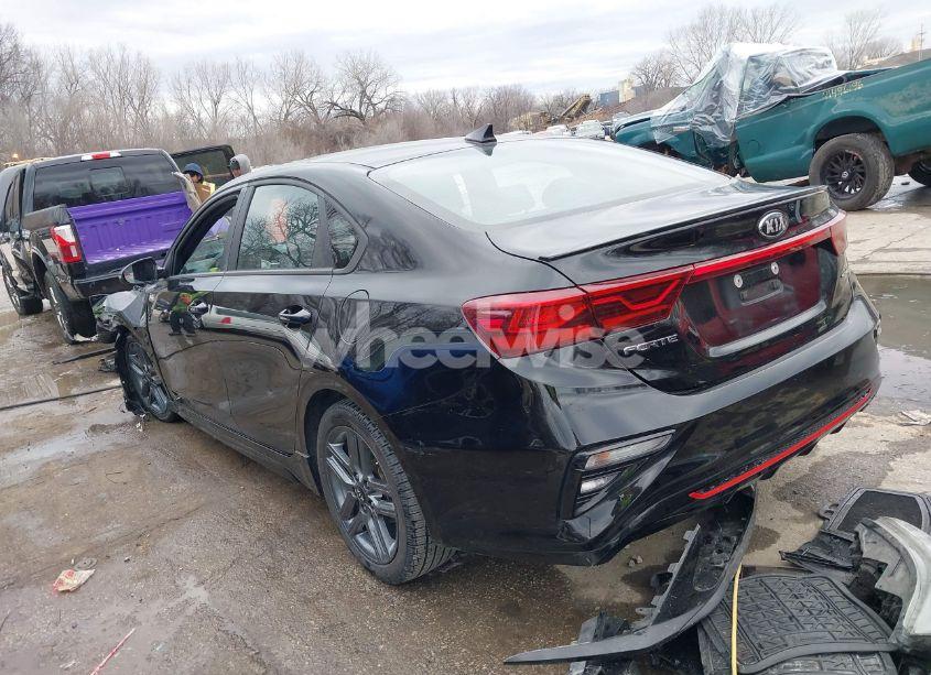Photo 3 of 2020 Kia Forte GT-LINE (VIN 3KPF34ADXLE251517)