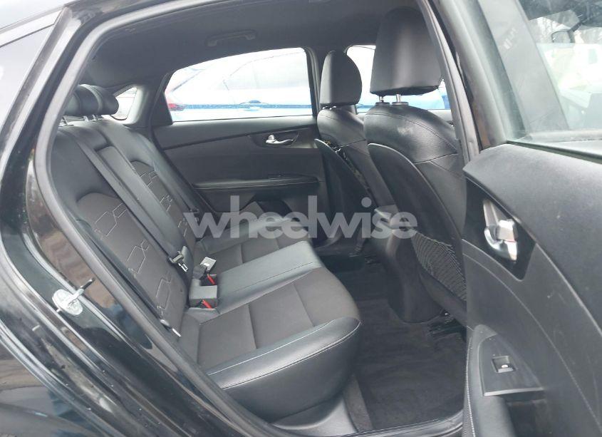 Photo 8 of 2020 Kia Forte GT-LINE (VIN 3KPF34ADXLE251517)