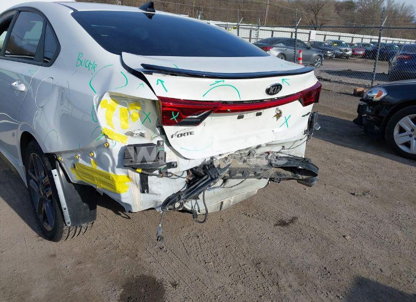 Photo 6 of 2021 Kia Forte GT-LINE (VIN 3KPF34ADXME279657)