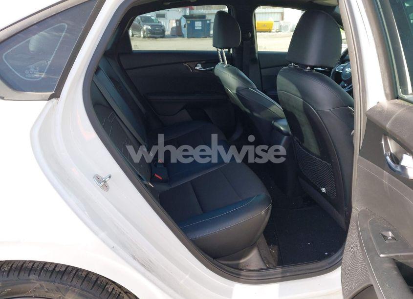 Photo 8 of 2021 Kia Forte GT-LINE (VIN 3KPF34ADXME279657)