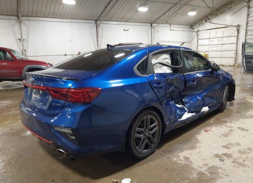 Photo 4 of 2021 Kia Forte GT-LINE (VIN 3KPF34ADXME292070)